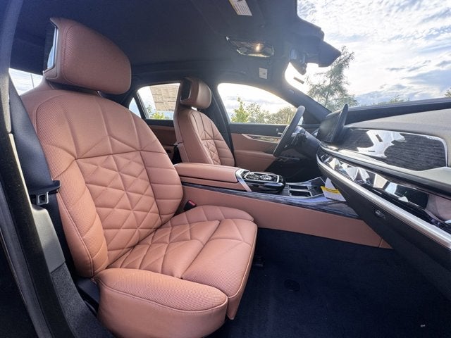 2026 BMW 7 Series 740i xDrive