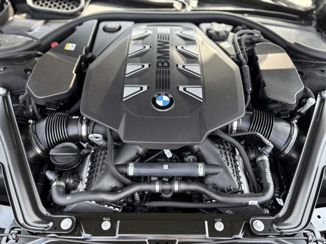2025 BMW 7 Series 760i xDrive