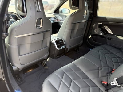 2025 BMW 7 Series 760i xDrive