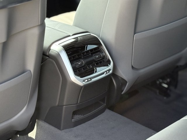 2025 BMW 7 Series 760i xDrive