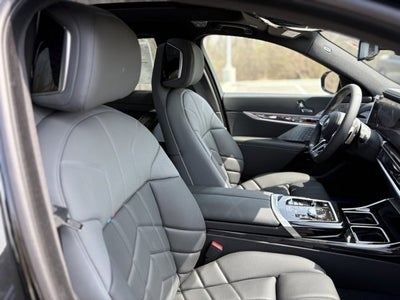 2025 BMW 7 Series 760i xDrive
