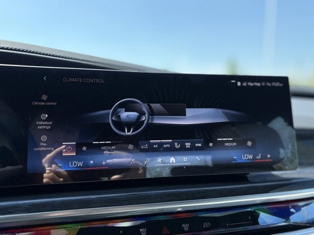 2025 BMW 7 Series 760i xDrive