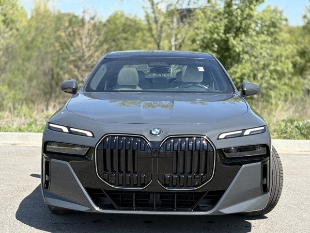 2025 BMW 7 Series 760i xDrive