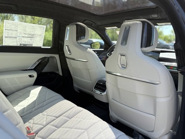 2025 BMW 7 Series 760i xDrive