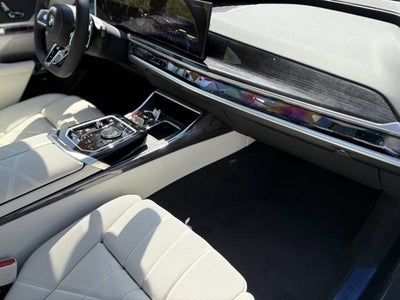2025 BMW 7 Series 760i xDrive