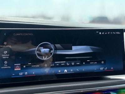 2025 BMW 7 Series 760i xDrive