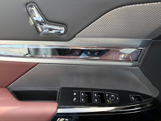 2025 BMW 7 Series 760i xDrive
