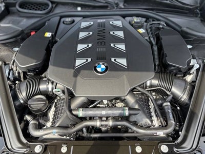 2025 BMW 7 Series 760i xDrive