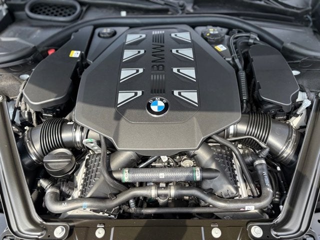 2025 BMW 7 Series 760i xDrive