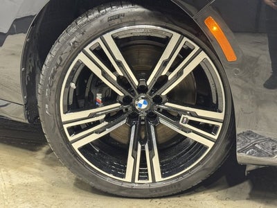 2023 BMW 7 Series 760i xDrive