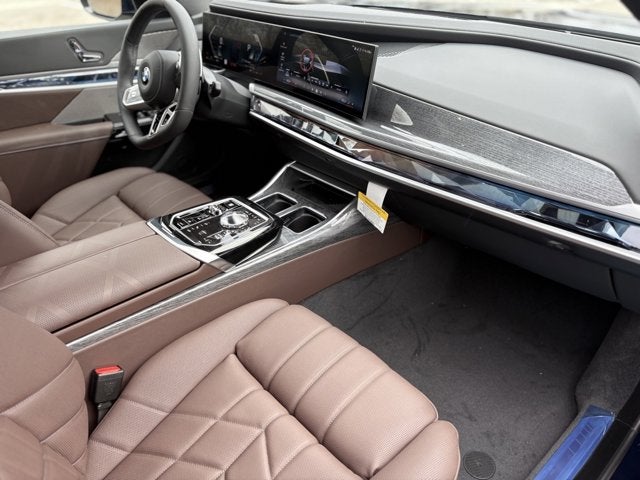 2025 BMW 7 Series 760i xDrive