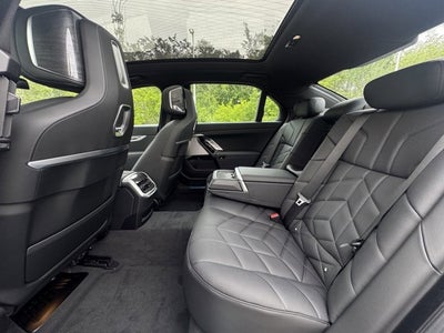 2025 BMW 7 Series 760i xDrive