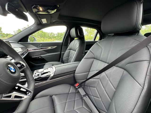 2026 BMW 7 Series 760i xDrive
