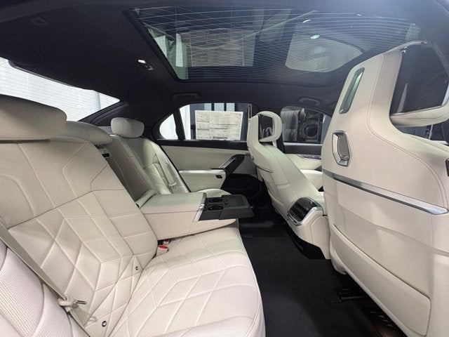 2026 BMW 7 Series 760i xDrive