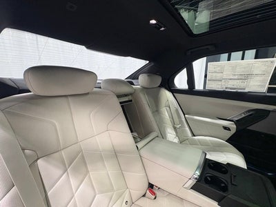 2026 BMW 7 Series 760i xDrive