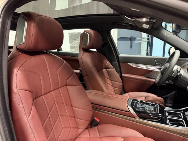 2023 BMW 7 Series 760i xDrive