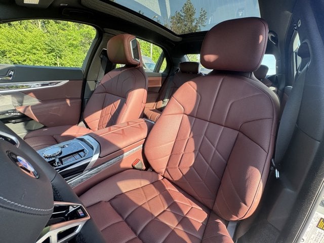 2025 BMW 7 Series 760i xDrive