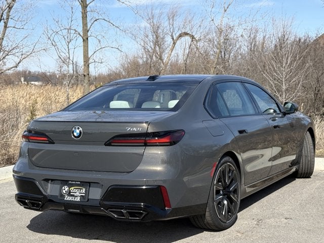 2025 BMW 7 Series 760i xDrive