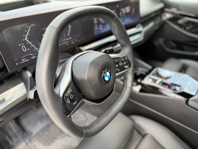 2025 BMW 5 Series 530i xDrive