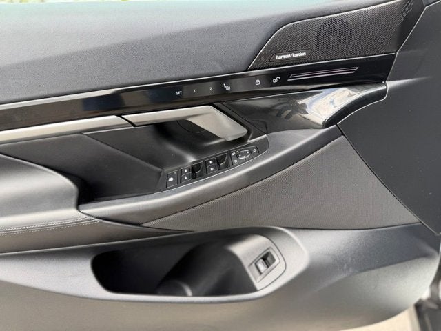 2025 BMW 5 Series 530i xDrive