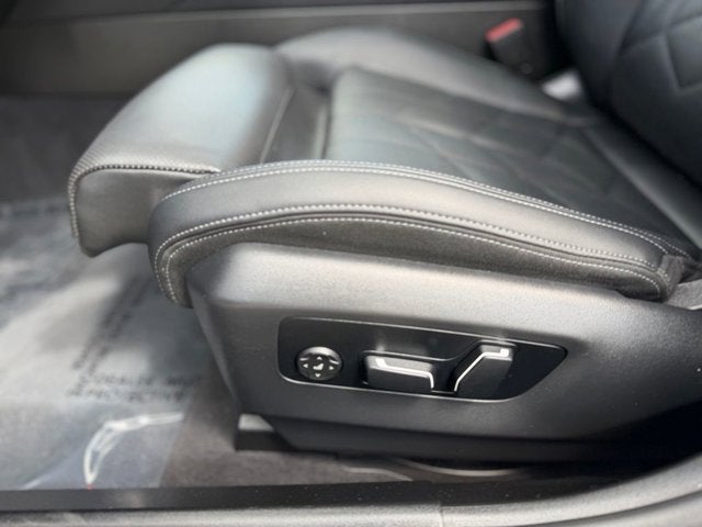 2025 BMW 5 Series 530i xDrive