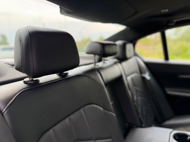 2025 BMW 5 Series 530i xDrive
