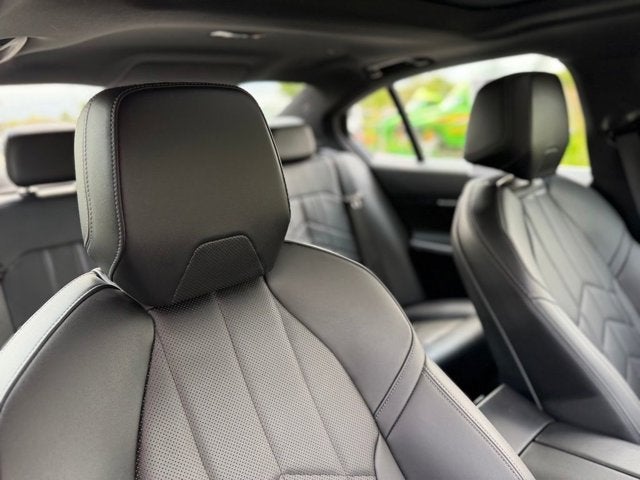 2025 BMW 5 Series 530i xDrive