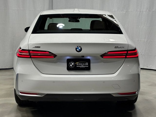 2026 BMW 5 Series 530i xDrive