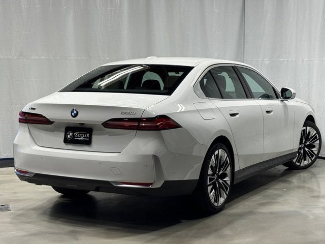 2026 BMW 5 Series 530i xDrive