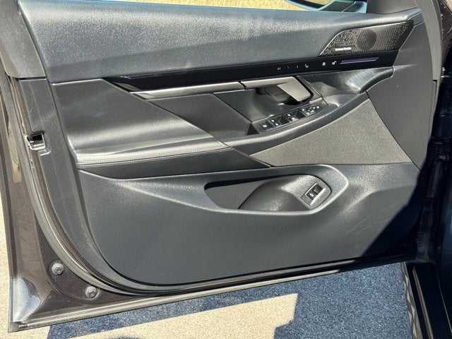 2025 BMW 5 Series 530i xDrive