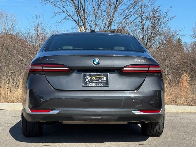 2025 BMW 5 Series 530i xDrive