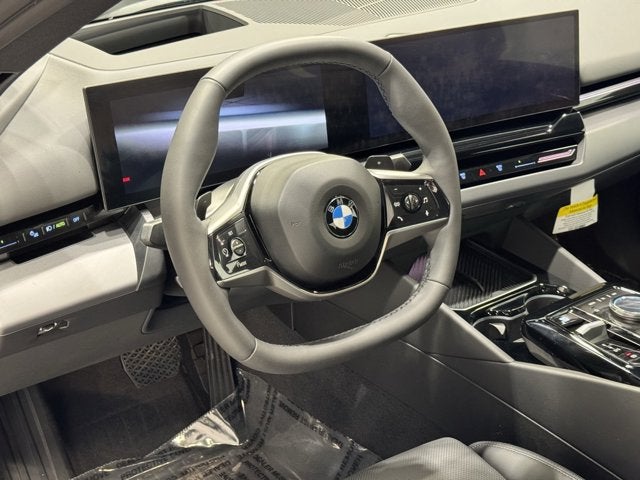 2025 BMW 5 Series 530i xDrive