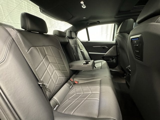 2025 BMW 5 Series 530i xDrive