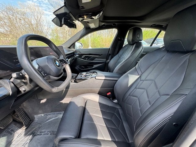 2024 BMW 5 Series 530i xDrive