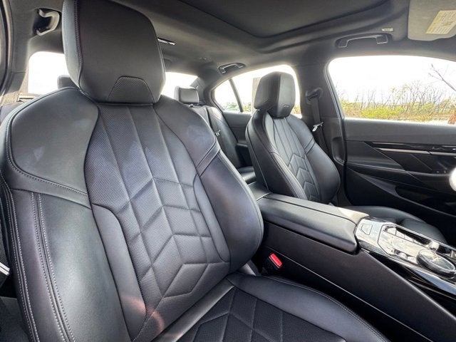 2024 BMW 5 Series 530i xDrive