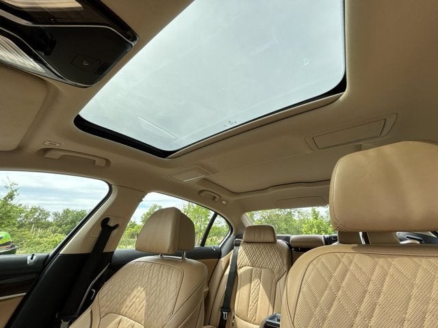 2022 BMW 7 Series 750i xDrive