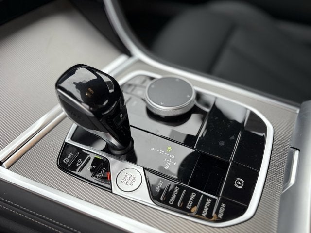 2025 BMW 8 Series 840i