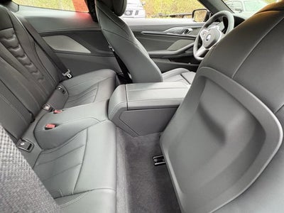 2025 BMW 8 Series 840i