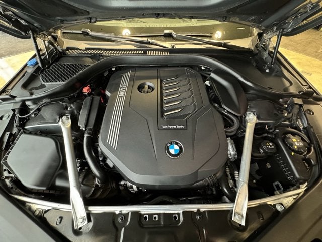 2025 BMW 8 Series 840i