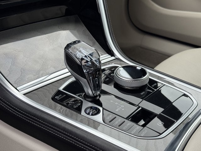 2023 BMW 8 Series 840i