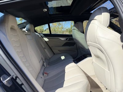 2022 BMW 8 Series 840i