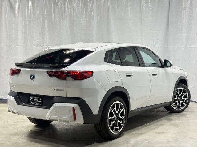 2025 BMW X2 xDrive28i