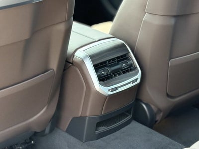 2025 BMW i7 xDrive60