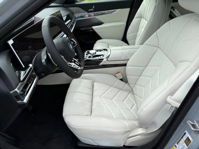 2025 BMW i7 xDrive60