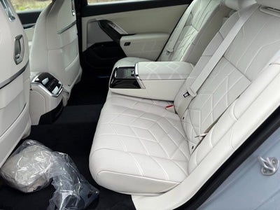 2025 BMW i7 xDrive60