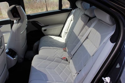 2025 BMW i7 xDrive60