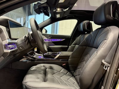 2025 BMW i7 xDrive60
