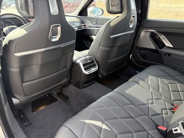 2025 BMW i7 xDrive60