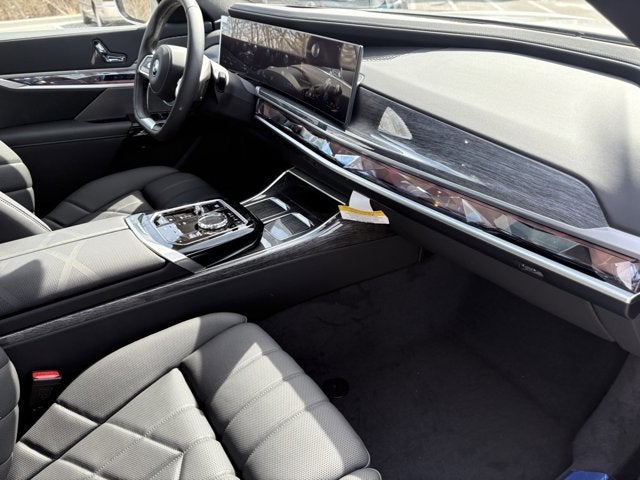 2025 BMW i7 xDrive60