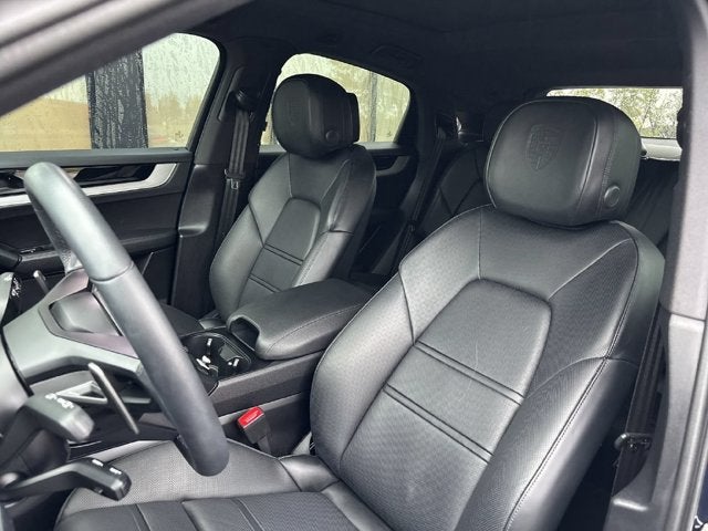 2025 Porsche Cayenne S